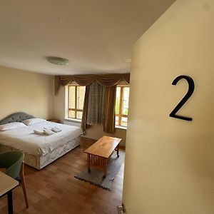 Camera con letto queen size